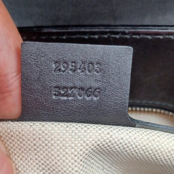 Gucci Guccissima Emily Large Shoulder Crossbody Bag 550-092225 - Picture 14 of 16